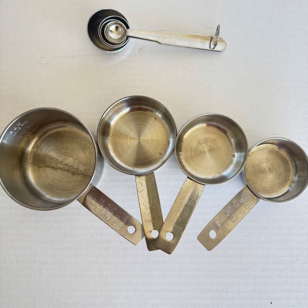 VTG Stainless Steel Measuring Cups and tea Spoons 8 pcs Kitchen Essentials